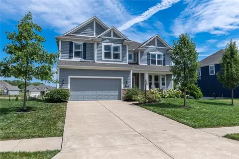 959 Sweeney Dr, Washington Township, OH 45458