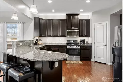 Kitchen - 58 Cascade Dr, Fairborn, OH 45324 photo 2 of 6