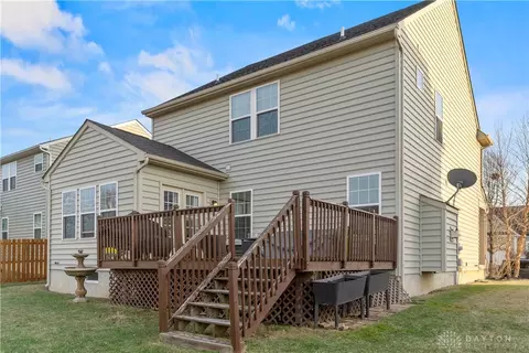Exterior - 58 Cascade Dr, Fairborn, OH 45324 photo 7 of 11