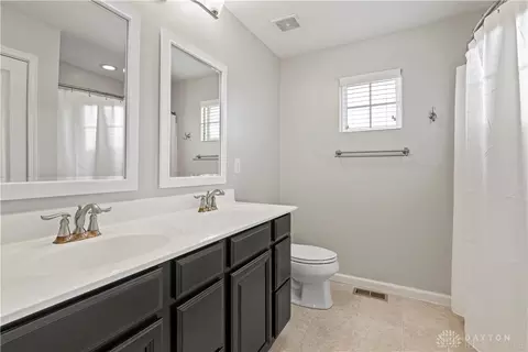 Bath - 58 Cascade Dr, Fairborn, OH 45324 photo 4 of 5
