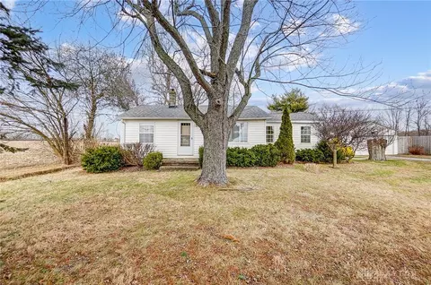 3173 Lefevre Rd, Troy, OH 45373