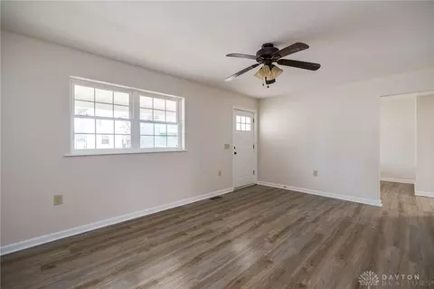 327 N Jackson St, Springfield, OH 45504 photo 7