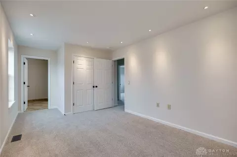327 N Jackson St, Springfield, OH 45504 photo 24