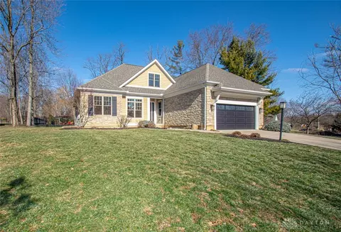 1791 Country Corner Ln, Washington Township, OH 45458