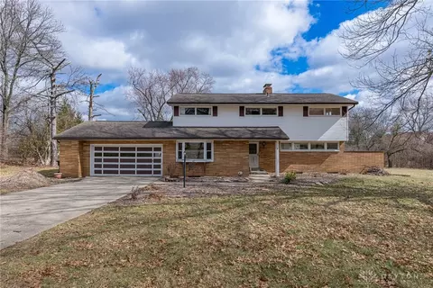 5686 Headgates Rd, Hamilton, OH 45011