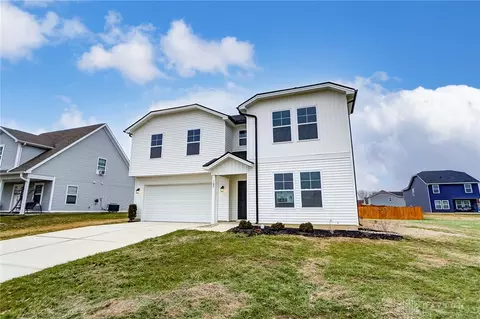 102 Sun Hollow Pl, Jamestown, OH 45335