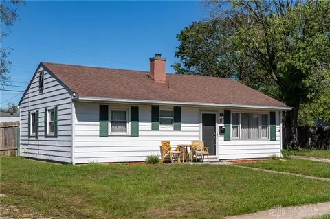 31 Rossmore Dr, Fairborn, OH 45324