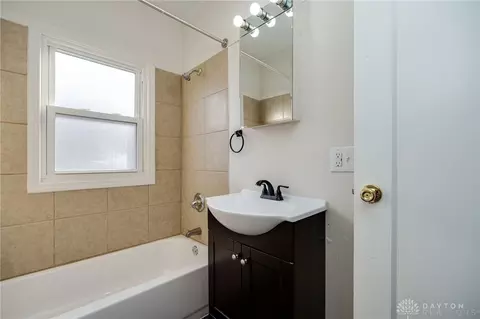 Bath - 2345 Rustic Rd, Dayton, OH 45406 photo 2 of 2