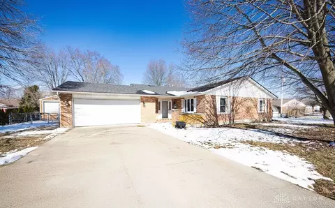 1101 W Main St, New Lebanon, OH 45345