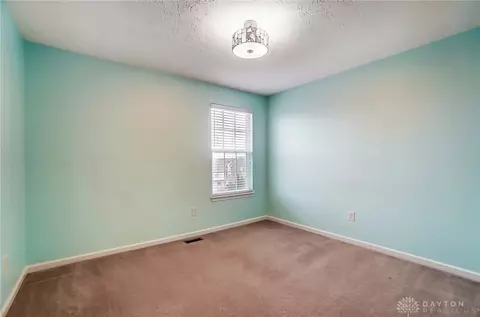 Bedroom - 3287 Witherspoon Dr, Kettering, OH 45440 photo 6 of 7