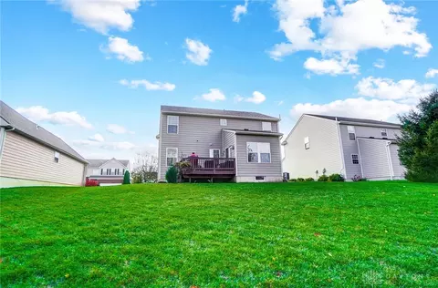 Exterior - 3287 Witherspoon Dr, Kettering, OH 45440 photo 1 of 9