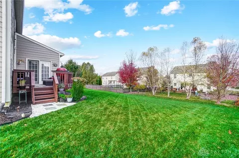 Exterior - 3287 Witherspoon Dr, Kettering, OH 45440 photo 9 of 9