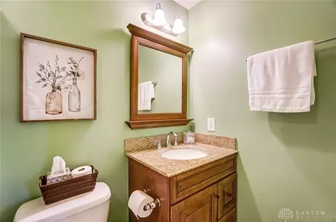 Bath - 3287 Witherspoon Dr, Kettering, OH 45440 photo 6 of 14