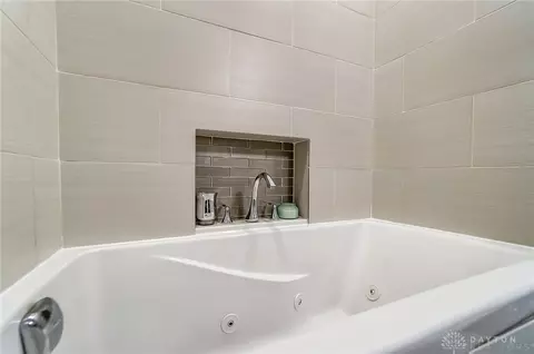 Bath - 3287 Witherspoon Dr, Kettering, OH 45440 photo 12 of 14