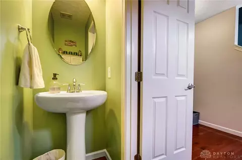 Bath - 3287 Witherspoon Dr, Kettering, OH 45440 photo 14 of 14