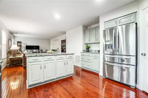 Kitchen - 3287 Witherspoon Dr, Kettering, OH 45440 photo 7 of 7