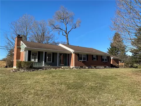 466 Jenny Ln, Dayton, OH 45459