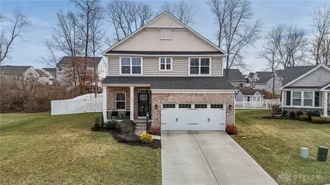 124 Tributary Dr, Fairborn, OH 45324
