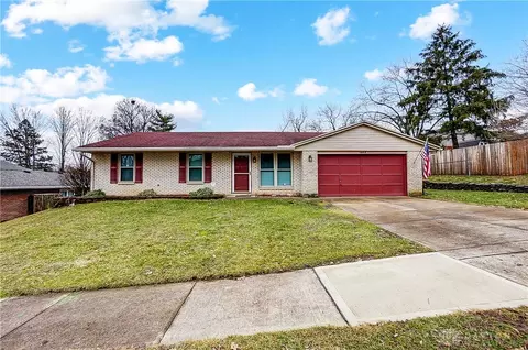 1252 S Elm St, West Carrollton, OH 45449