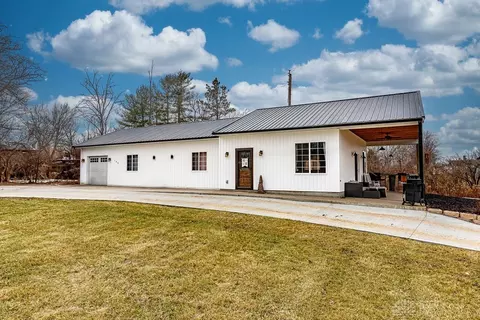 Exterior - 106 Maple St, Gratis, OH 45330 photo 2 of 6