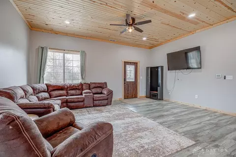 Living - 106 Maple St, Gratis, OH 45330 photo 2 of 2