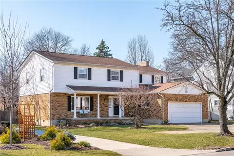 322 Patterson Rd, Oakwood, OH 45419