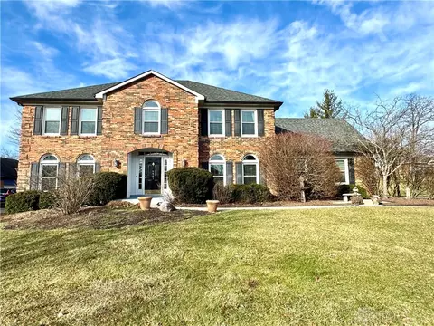 9441 Ambleside Dr, West Chester, OH 45241