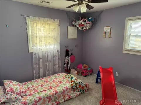 Bedroom - 1163 Beech St, Fairborn, OH 45324 photo 4 of 4