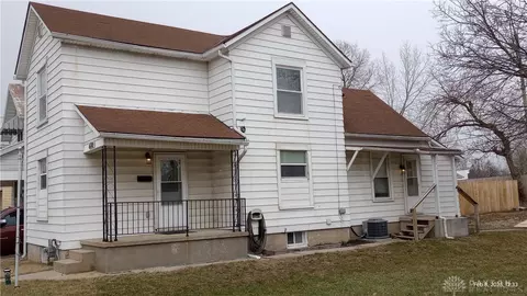 610 Vine St, Brookville, OH 45309