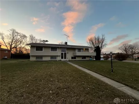 50 Mimosa Dr, Dayton, OH 45459
