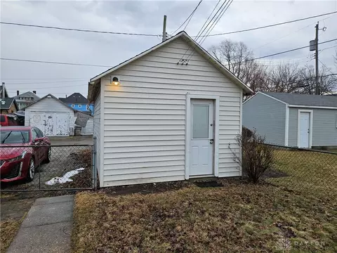 Exterior - 308 N Bechtle Ave, Springfield, OH 45504 photo 5 of 5