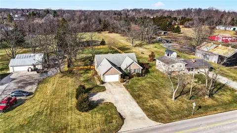 7427 Middletown Germantown Rd, Middletown, OH 45042