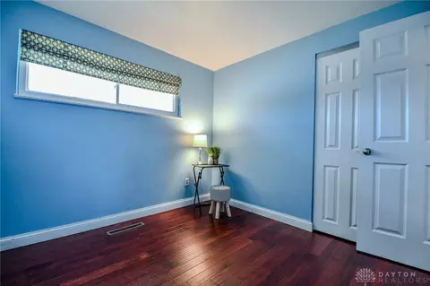 401 Henrich Dr, Kettering, OH 45429 photo 18