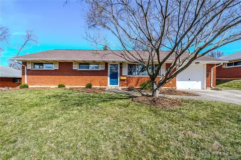 401 Henrich Dr, Kettering, OH 45429