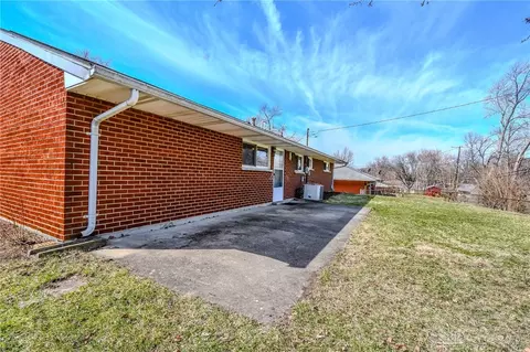 401 Henrich Dr, Kettering, OH 45429 photo 29