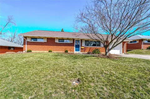 401 Henrich Dr, Kettering, OH 45429 photo 4