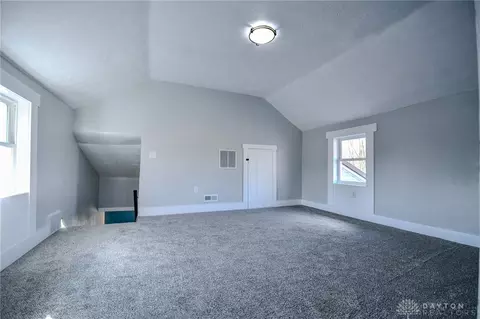 Bedroom - 786 Hilliard St, Springfield, OH 45506 photo 7 of 12