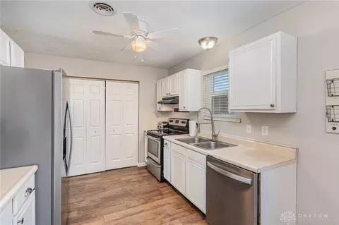 Kitchen - 2825 Haig Ave, Dayton, OH 45419 photo 3 of 3