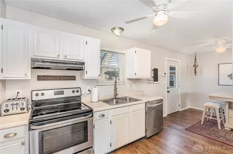 Kitchen - 2825 Haig Ave, Dayton, OH 45419 photo 2 of 3