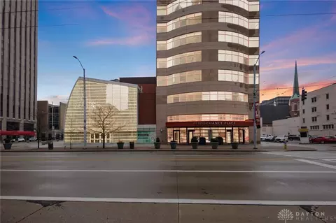 109 N Main St #902, Dayton, OH 45402