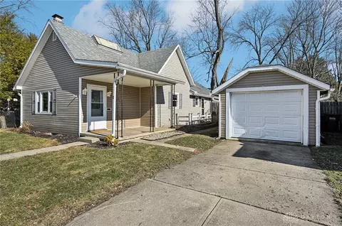 5 N Church St, Jamestown, OH 45335