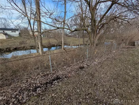 5317 Wakefield Dr, Fairborn, OH 45324 photo 31