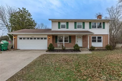 2092 Avon Dr, Dayton, OH 45431