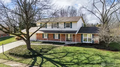 7626 Cloverbrook Park Dr, Dayton, OH 45459