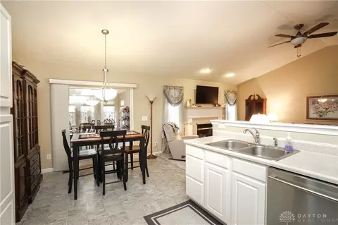 1187 Stableview Cir, Maineville, OH 45039 photo 13