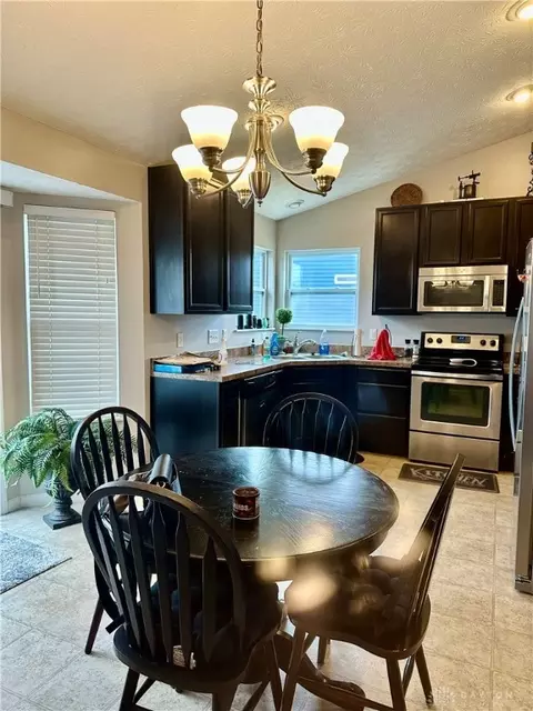 210 Bailey Ln, Springboro, OH 45066 photo 3