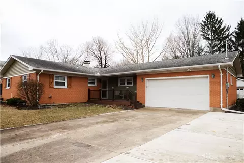 3377 Heatherwood Ave, Springfield, OH 45503 photo 2