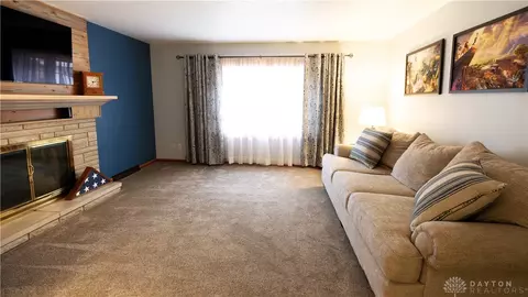 3377 Heatherwood Ave, Springfield, OH 45503 photo 3