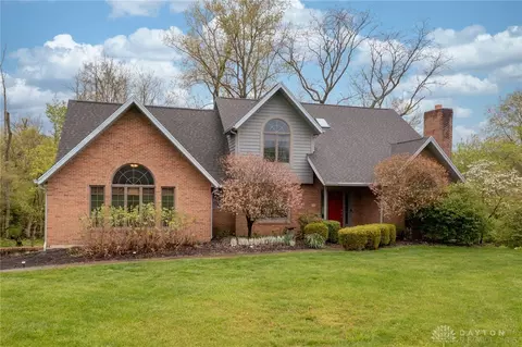 645 Aberfelda Dr, Springfield, OH 45504