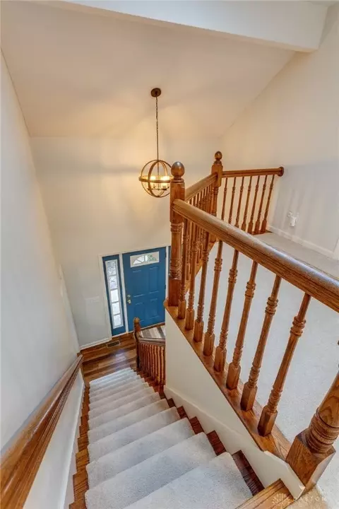 Entry Way - 645 Aberfelda Dr, Springfield, OH 45504 photo 3 of 4